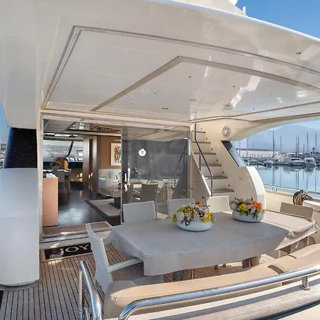 Yacht Joy 4 Cabin